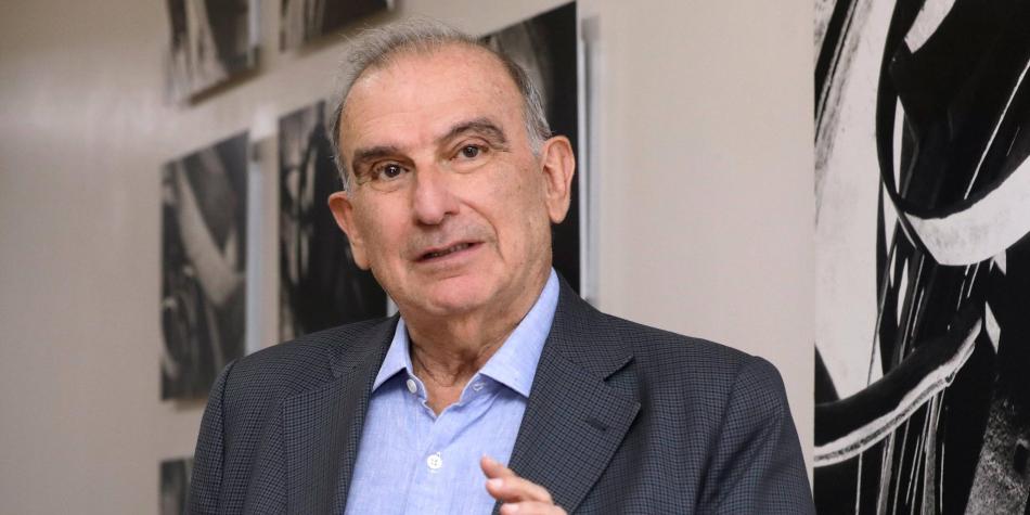 De la Calle respondió a Petro sobre reforma a la salud: "11 millones votaron por usted, pero esto es un Estado de derecho" 2 5d93e8989034f.r 1660681155445.0 60 3000 1558